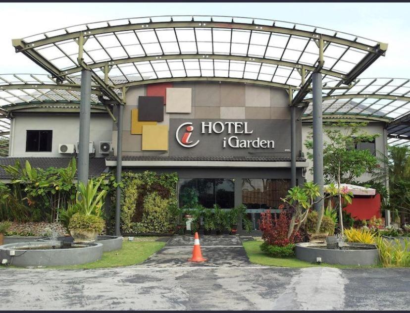I Garden Hotel Ipoh Luaran gambar