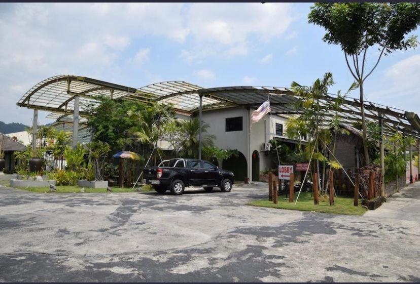 I Garden Hotel Ipoh Luaran gambar